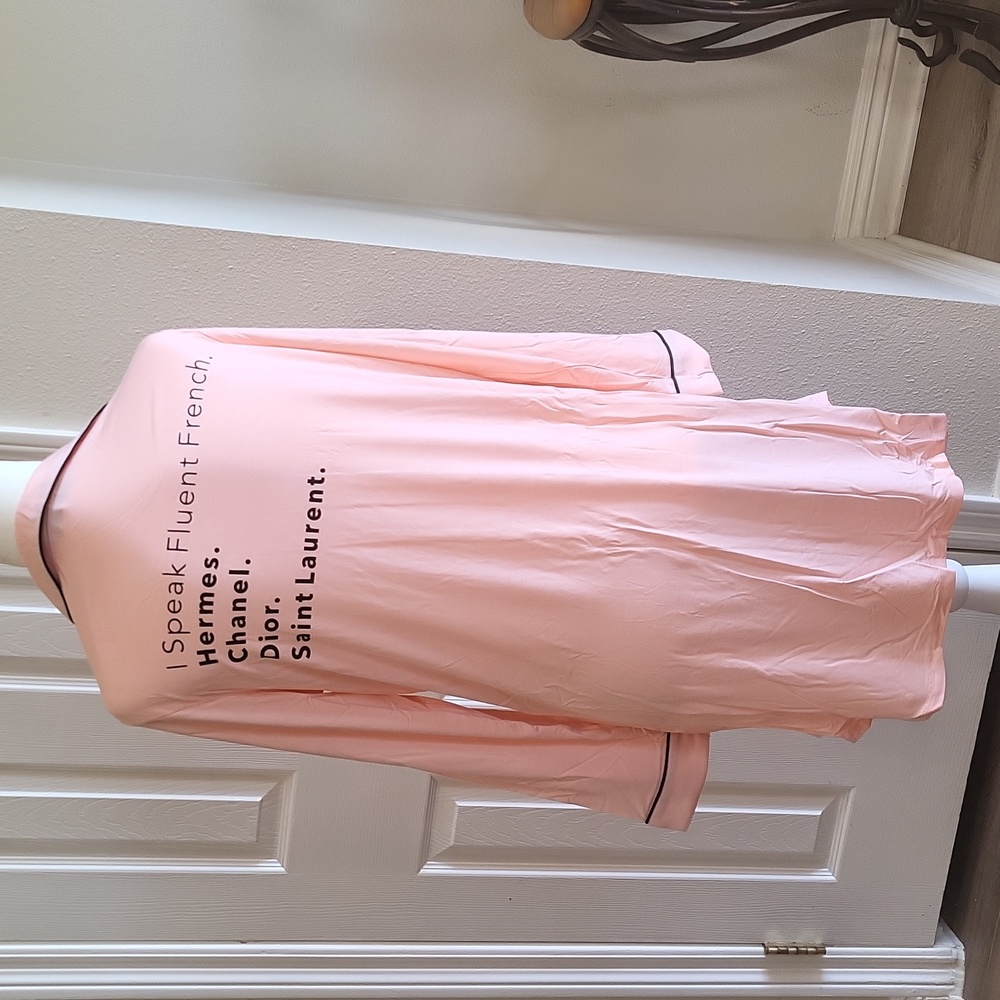 New I speak fluent french soft cozy robe